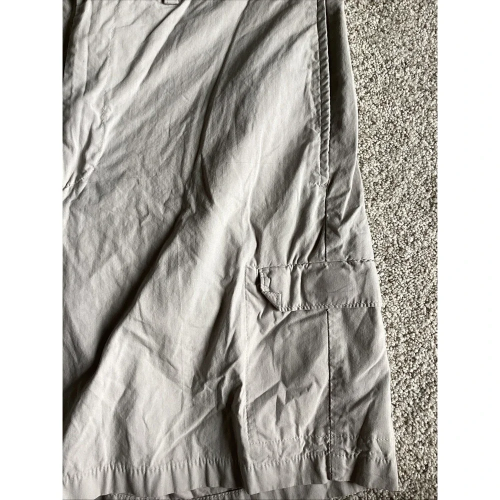 DKNY MENS Khaki Gray Shorts Size 34